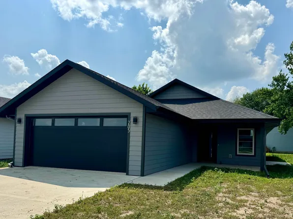 205 34th Ave W, Spencer, IA 51301