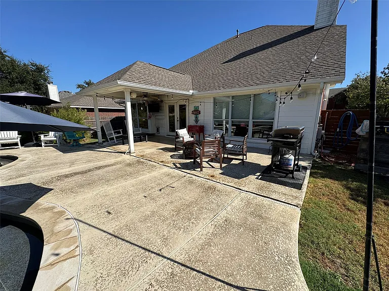 17800 Kilkenny Dr — Photo 25