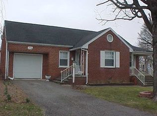 300 Green St, Horse Cave, KY 42749