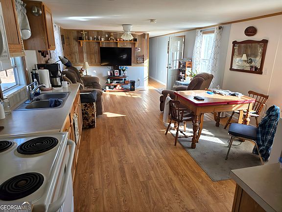 3rd image of 131 Shale Way