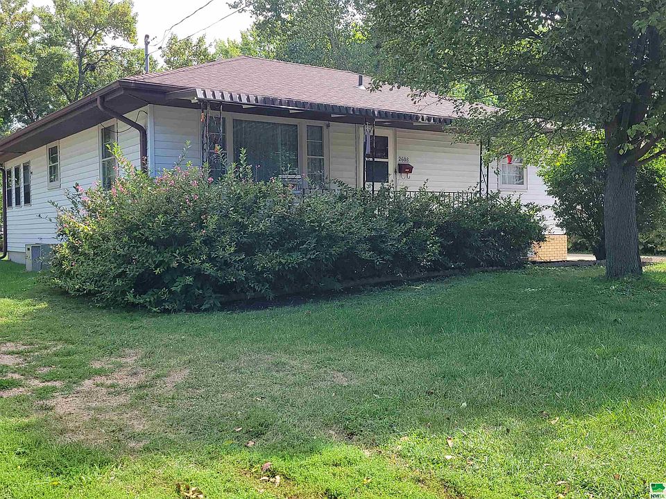 1st image of 2608 S Helen St #2604