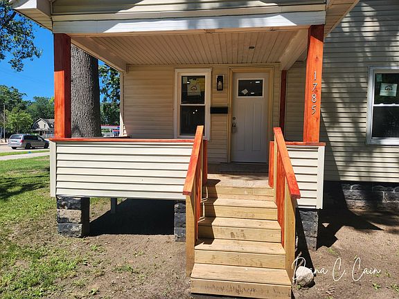 3rd image of 1785 Dyson St