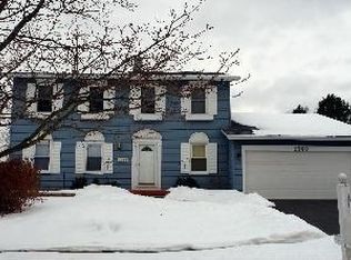 1583 Burning Bush Ln, Hoffman Estates, IL 60192