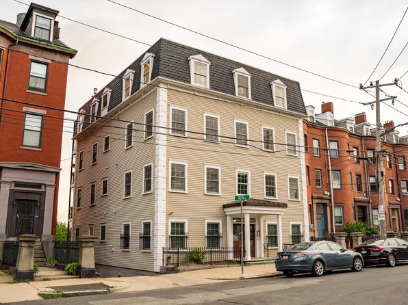 195 Webster St #3, Boston, MA 02128