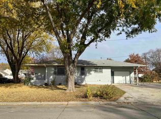 213 S 15th St, Norfolk, NE 68701