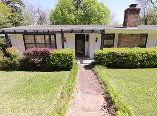 213 White Dr, Starkville, MS 39759