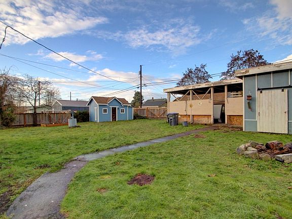 4th image of 1615 1st St