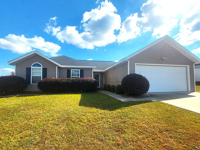 206 N Bridgeport Dr — Photo 1