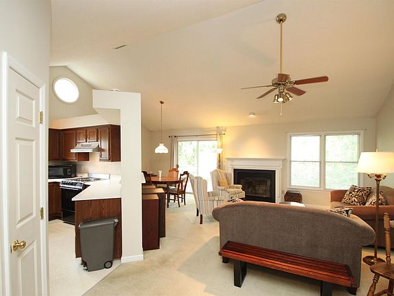 2nd image of 104 Majnun Ln