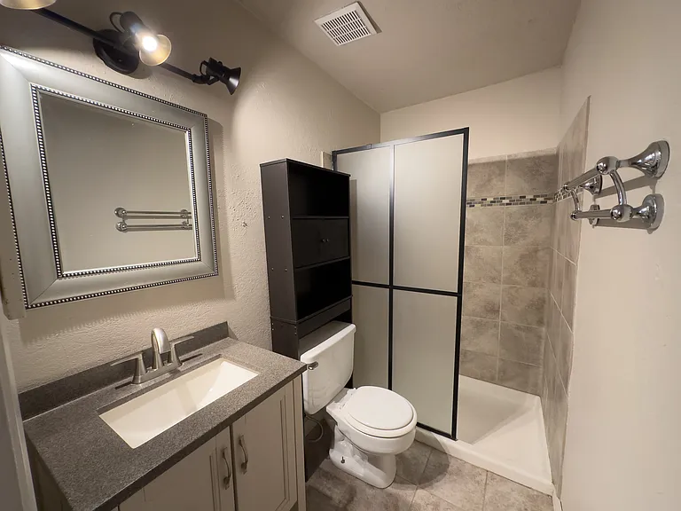 1410 Westbrooke St — Photo 13