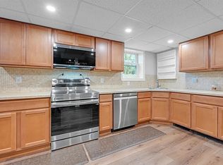 1 Amesbury St, Auburn, MA 01501