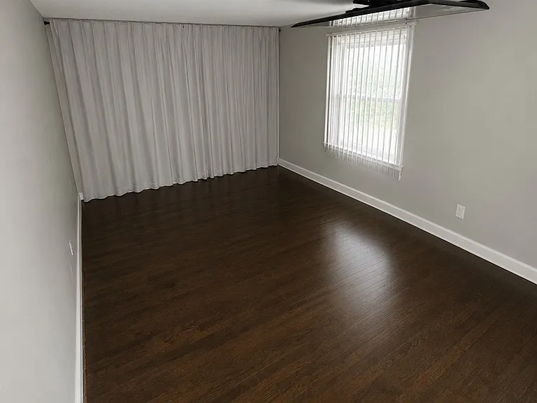4242 W Outer Dr #1 — Photo 38