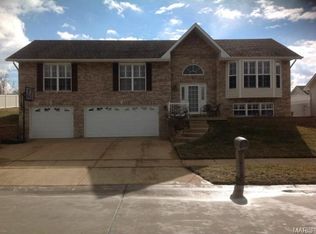3434 Swan Cir N, Arnold, MO 63010