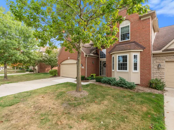 47631 Scenic Circle Dr N, Canton, MI 48188
