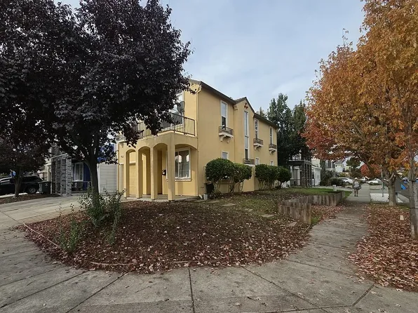 3096 Monet St, Santa Rosa, CA 95403