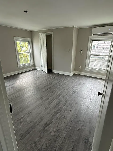 2 bed, 1000 sqft, $1,499 — Photo 3