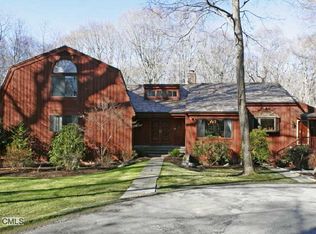 116 N Old Stone Bridge Rd, Cos Cob, CT 06807
