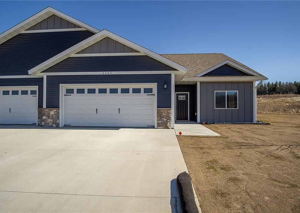 1st image of 3355 Iris Dr