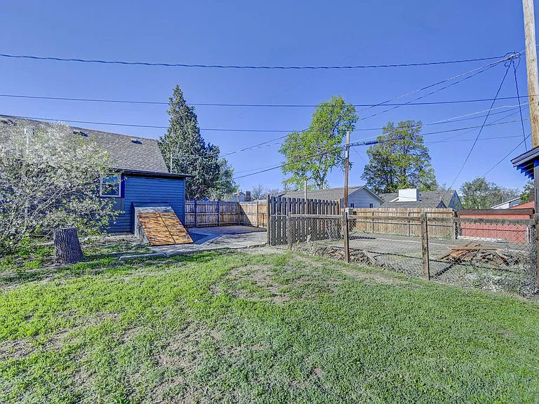 235 E Cornell Ave — Photo 17