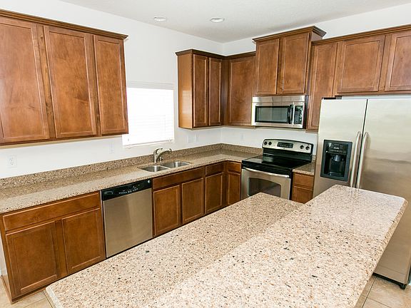 4th image of 108 Kildrummy Ct