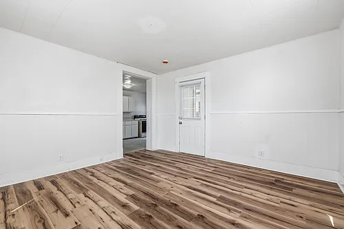 1010 W 2nd St #1 Photo 1