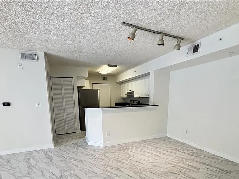 8265 Ibis Club Dr #610 — Photo 2