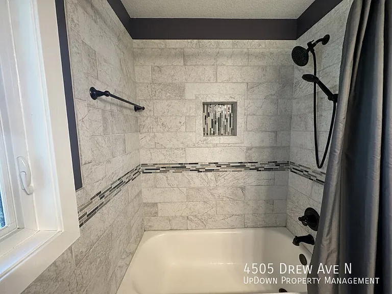 4505 Drew Ave N — Photo 13