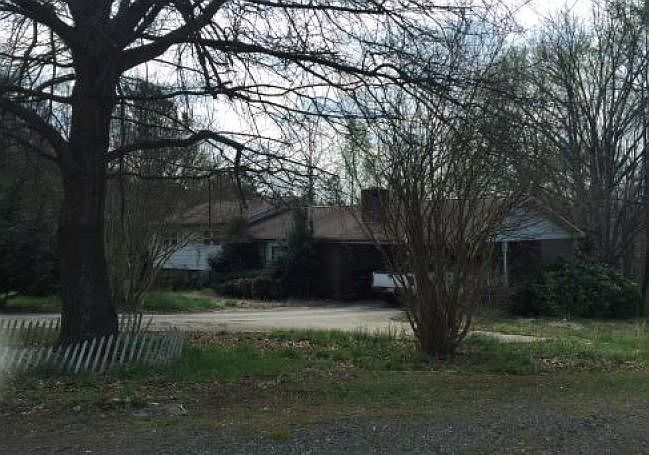 2nd image of 787 Cleghorn Mill Rd