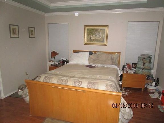 4th image of 948 Jerry Ln
