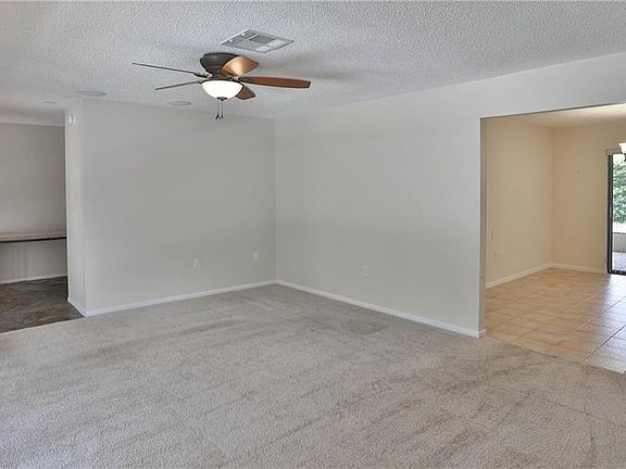 5th image of 1 Bay Hill Ct