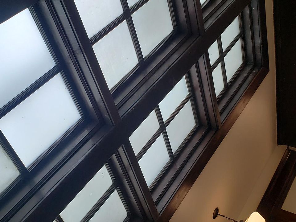 Building Photo 3
