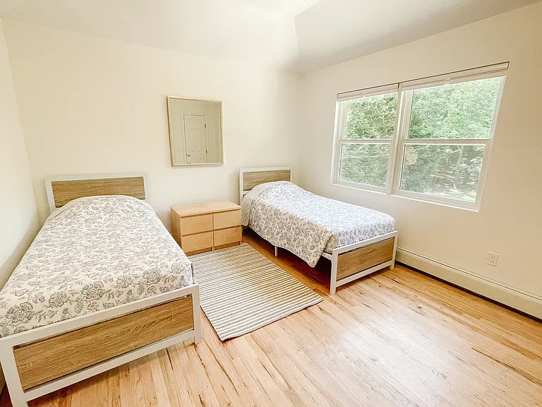 61 Hog Creek Rd — Photo 17
