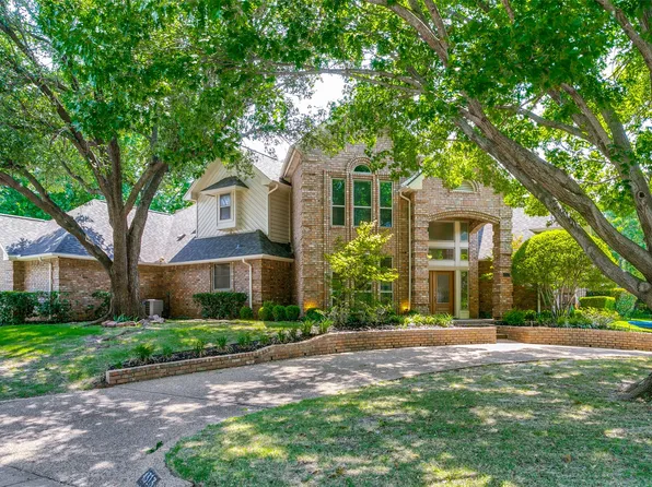 4313 Pembrooke Pkwy N, Colleyville, TX 76034
