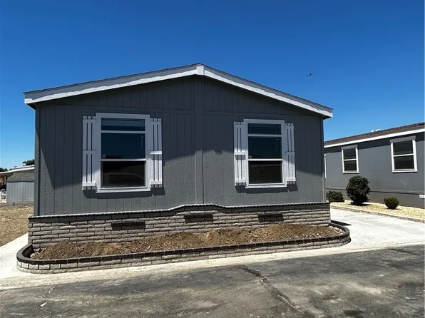 2205 W Acacia Ave Space 94, Hemet, CA 92545