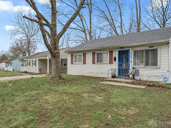 3rd image of 3725 Marlin Ave