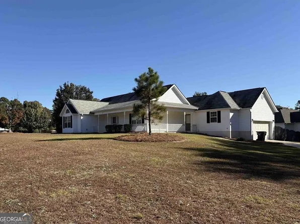 39 English Ct, Byron, GA 31008