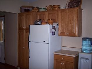 3rd image of 408 E Elm St