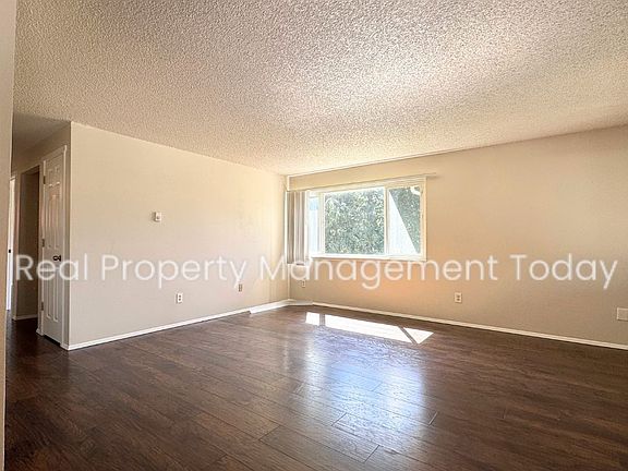 5th image of 6119 Glen Mary Ln SE Unit D