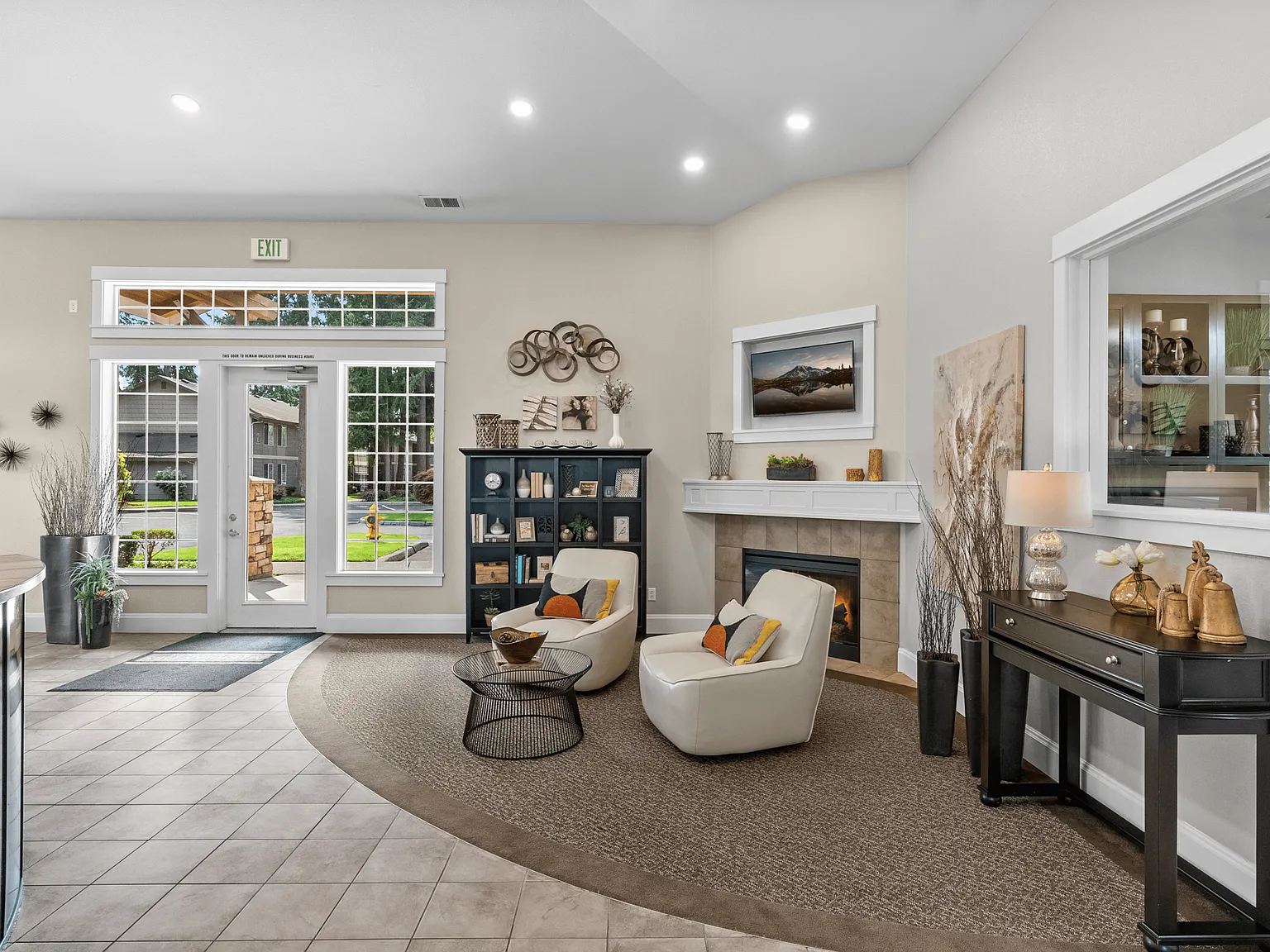 Meridian Firs Apartments — Photo 3