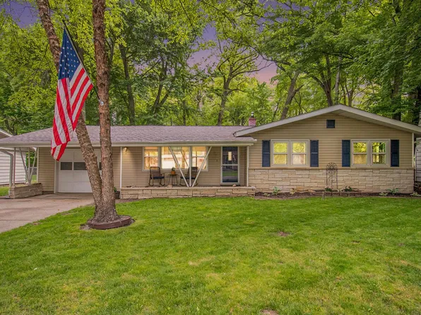 102 Brookdale Ave, Trail Creek, IN 46360