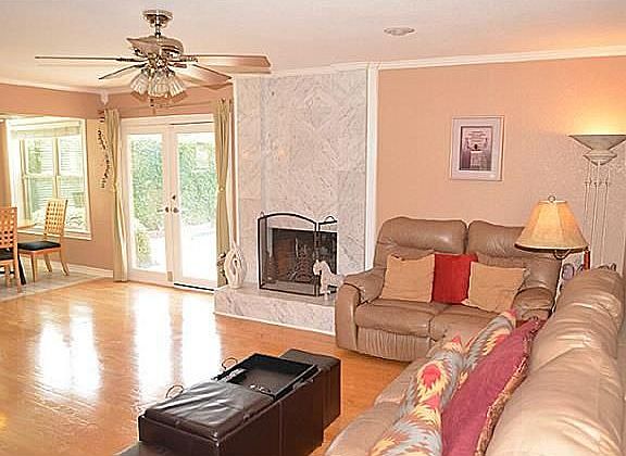 5th image of 1904 Eastfield Dr
