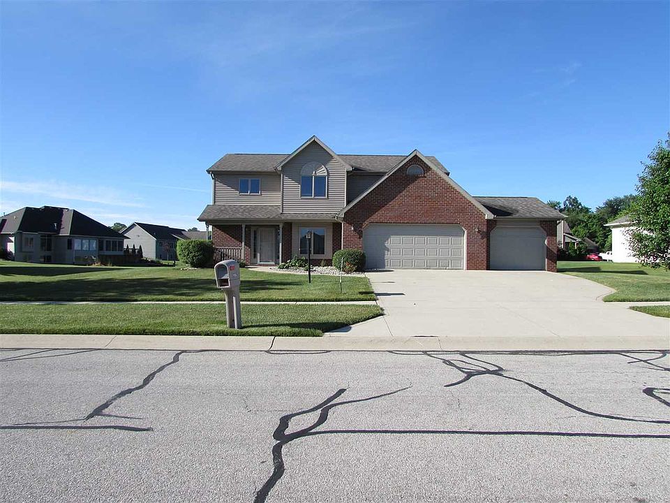 1st image of 1135 W Crooked Tree Dr