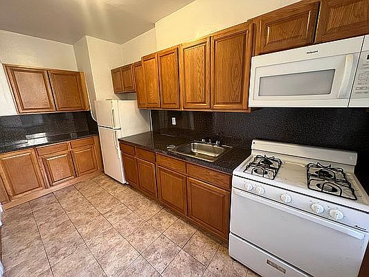 3rd image of 50 Seaman Ave #4G