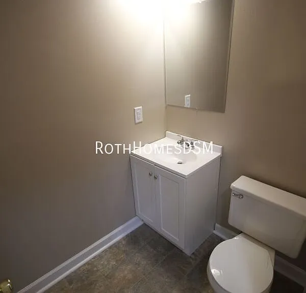 12 E Kenyon Ave — Photo 7