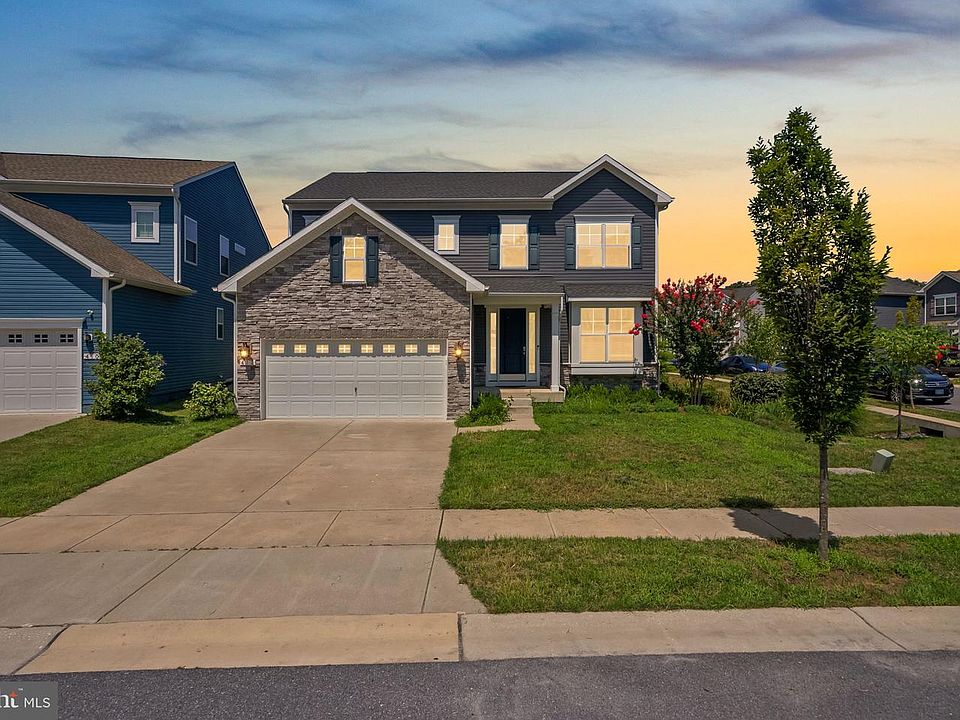 1st image of 412 Whispering Elm Ln