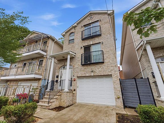 3rd image of 134 Gates Ave #J