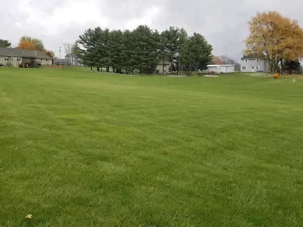 S Wall St, Montfort, WI 53569