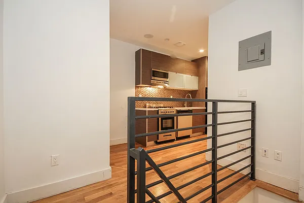 Rented by Nooklyn NYC LLC | media 57