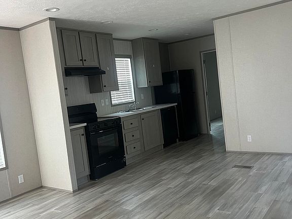 2nd image of 2220 Montague Avenue Ext