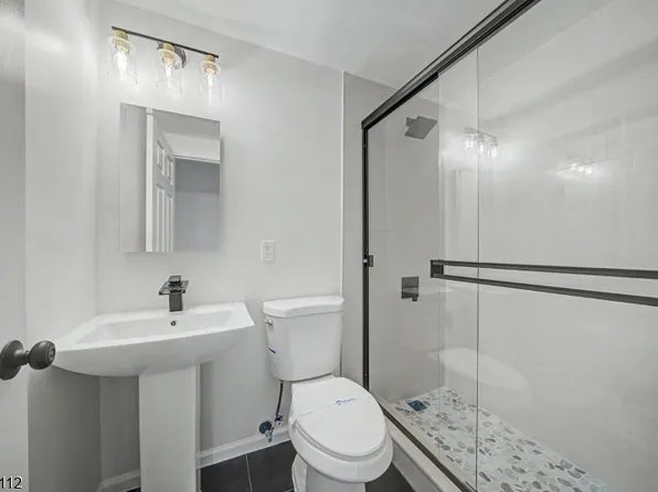 433 Louisa Ave, Wyckoff Twp., NJ 07481
